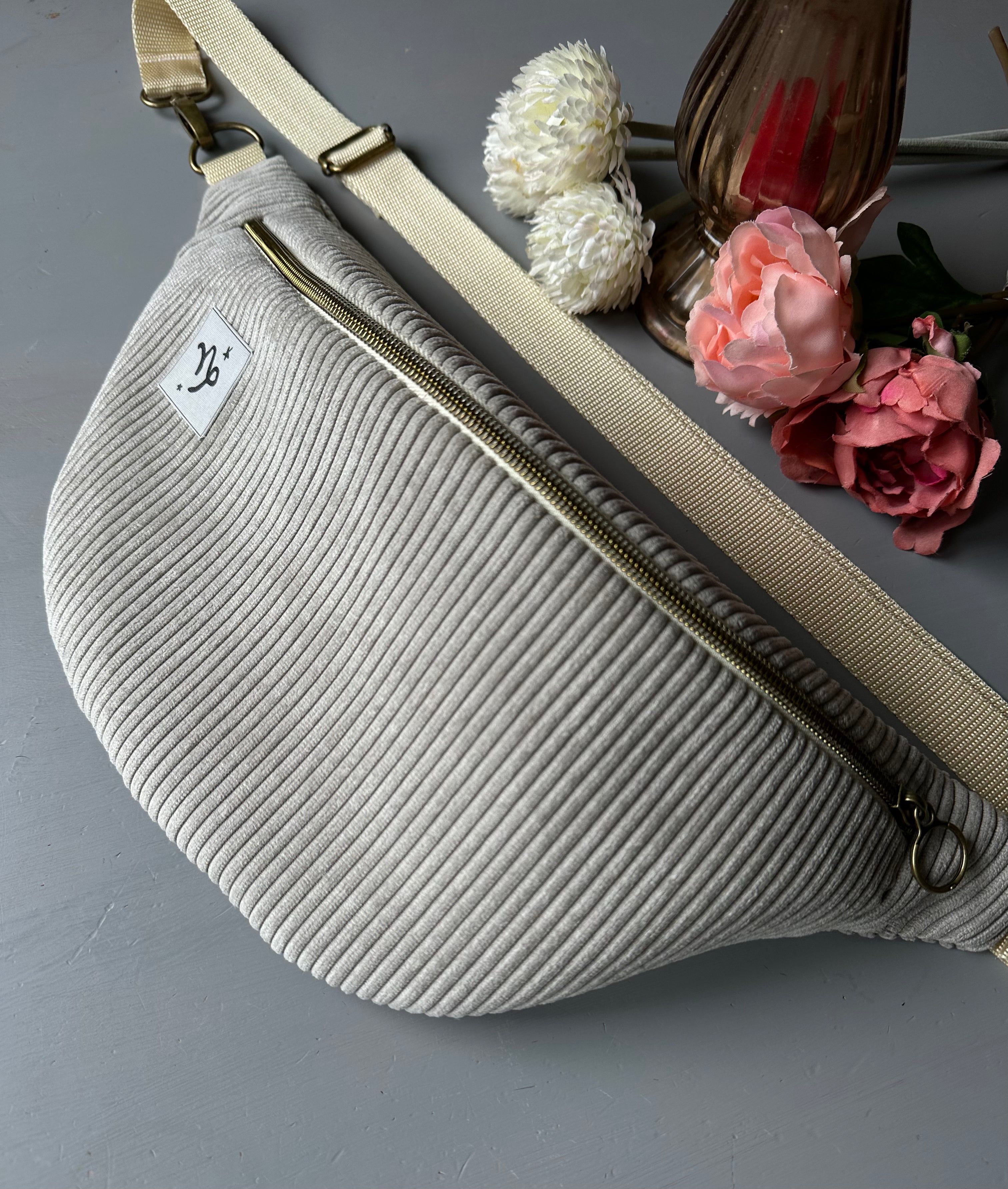 XL Personalisierte Bauchtasche Sternzeichen - Hellgrau Cord