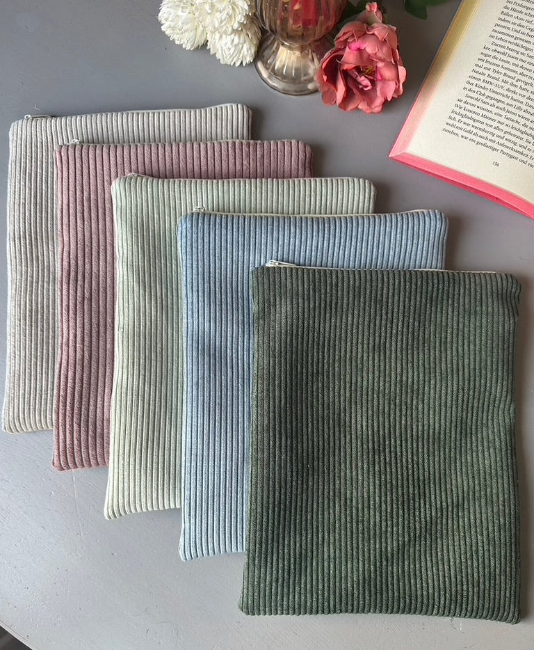 Buchhülle / Bücherschutz Cord
