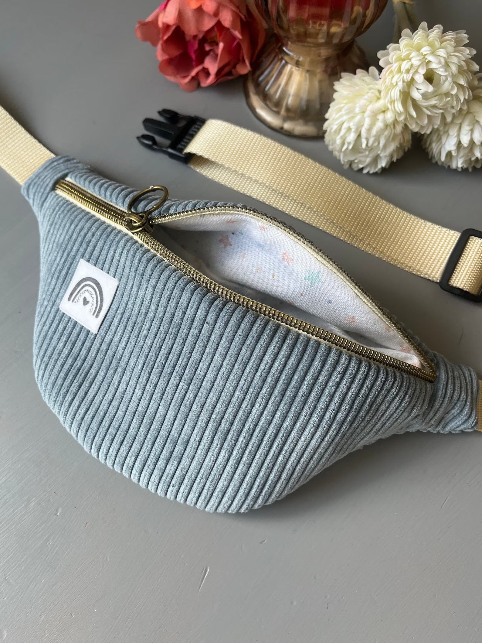 Personalisierte Kinderbauchtasche/ Minibauchtasche Pastellblau