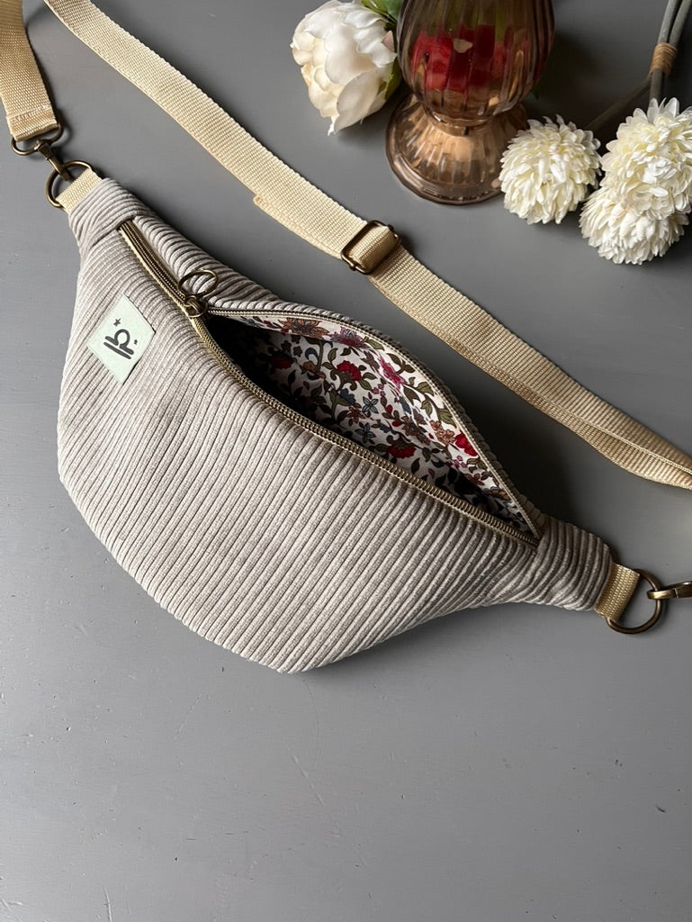 Personalisierte Bauchtasche Sternzeichen - Hellgrau Cord