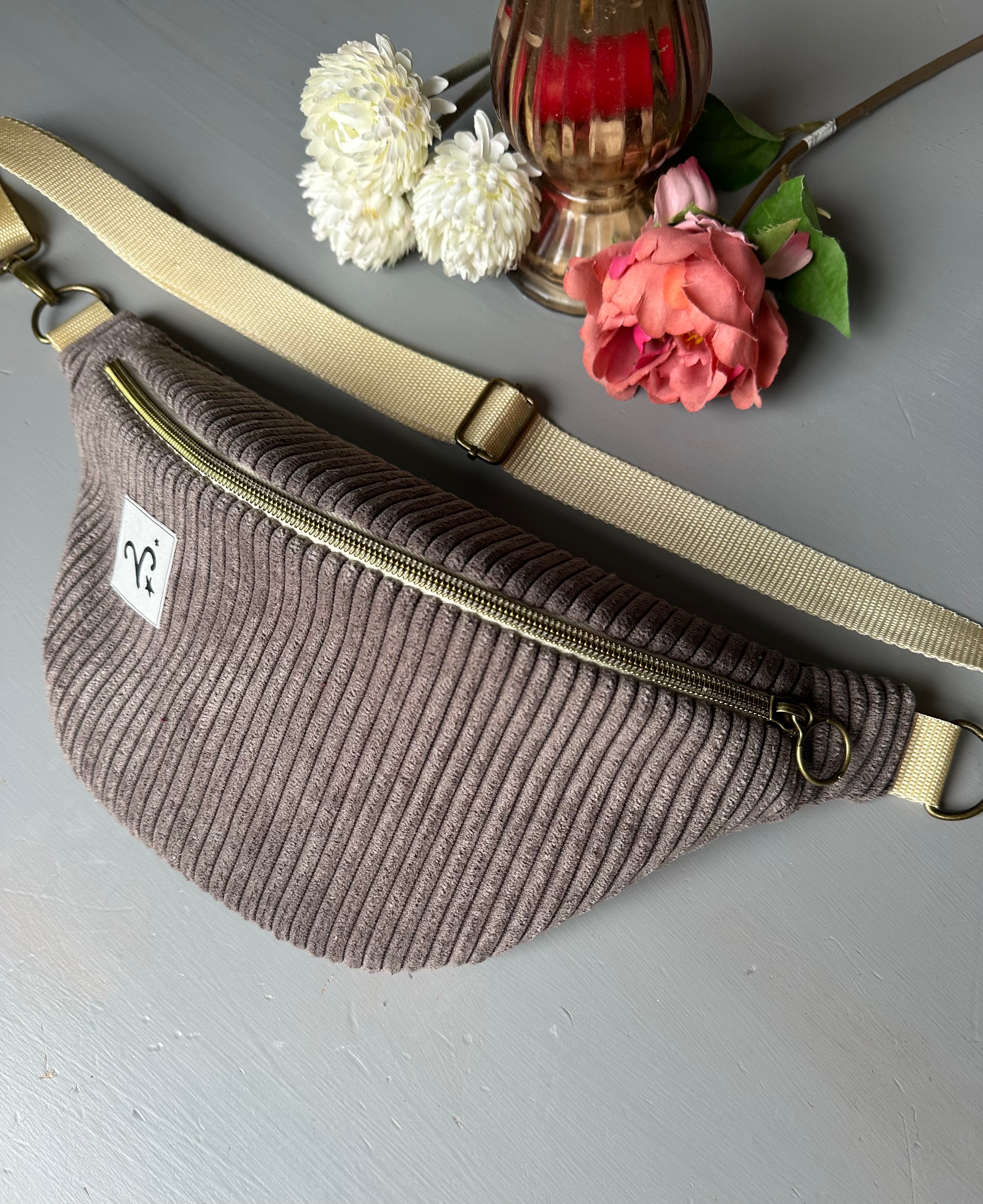 Personalisierte Bauchtasche Sternzeichen - Taupe Cord
